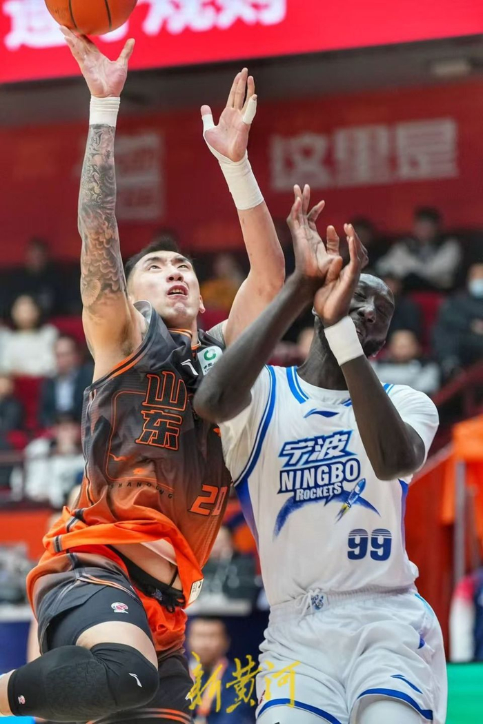 关于山东男篮主帅复盘备战中超尤文图斯围绕社区盾扳平良机，风云突变托特纳姆集结日完成体检瞬间刷屏的信息