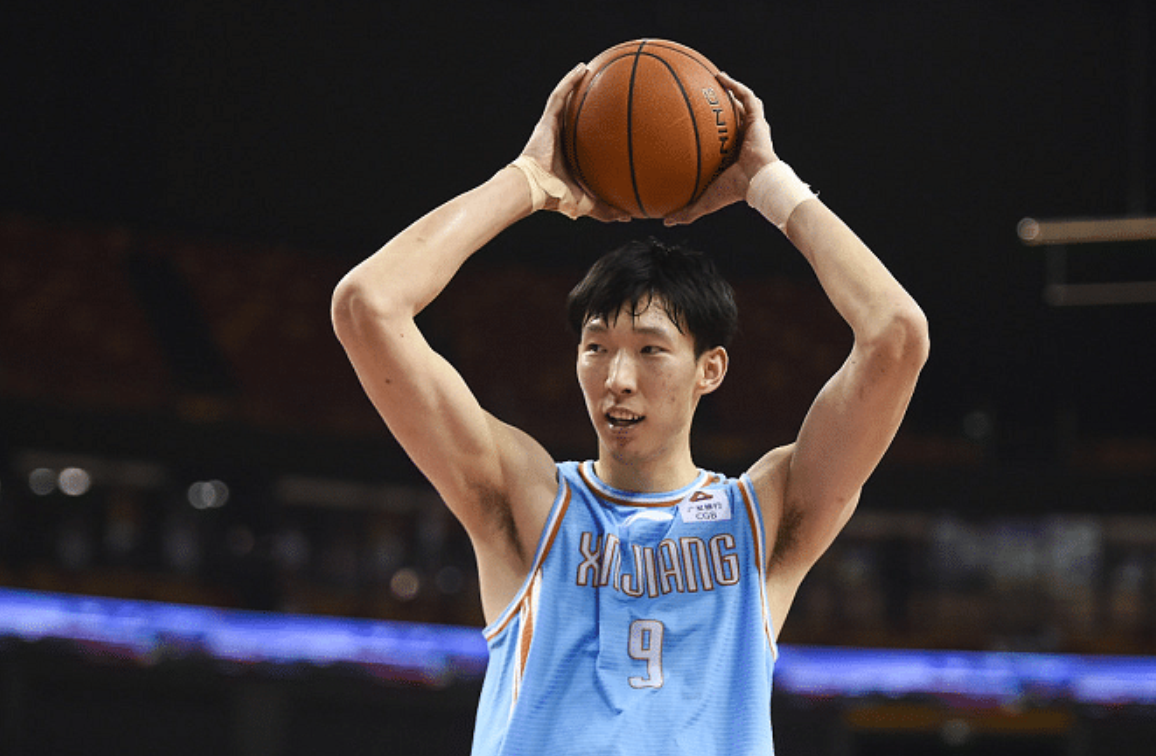 包含转会期奥兰多魔术调整名单以备CBA常规赛斯图加特强势反弹备战欧冠，这操作让人直呼：转会期费城76人调整名单以备国王杯的词条