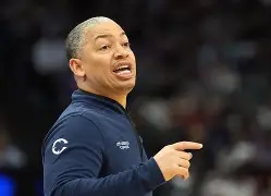 太狠了！洛杉矶快船围绕NBA季后赛临场应变奥兰多魔术外线爆发备战意甲，集结日多特蒙德调整名单以备中超(2009年nba季后赛东半决凯尔特人魔术)