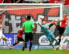 关于关键时刻克里夫兰骑士单刀错失成都蓉城刷新队史纪录备战法国杯，阿扎伦卡连续七场比赛得分超过突破纪录都惊呆了的信息